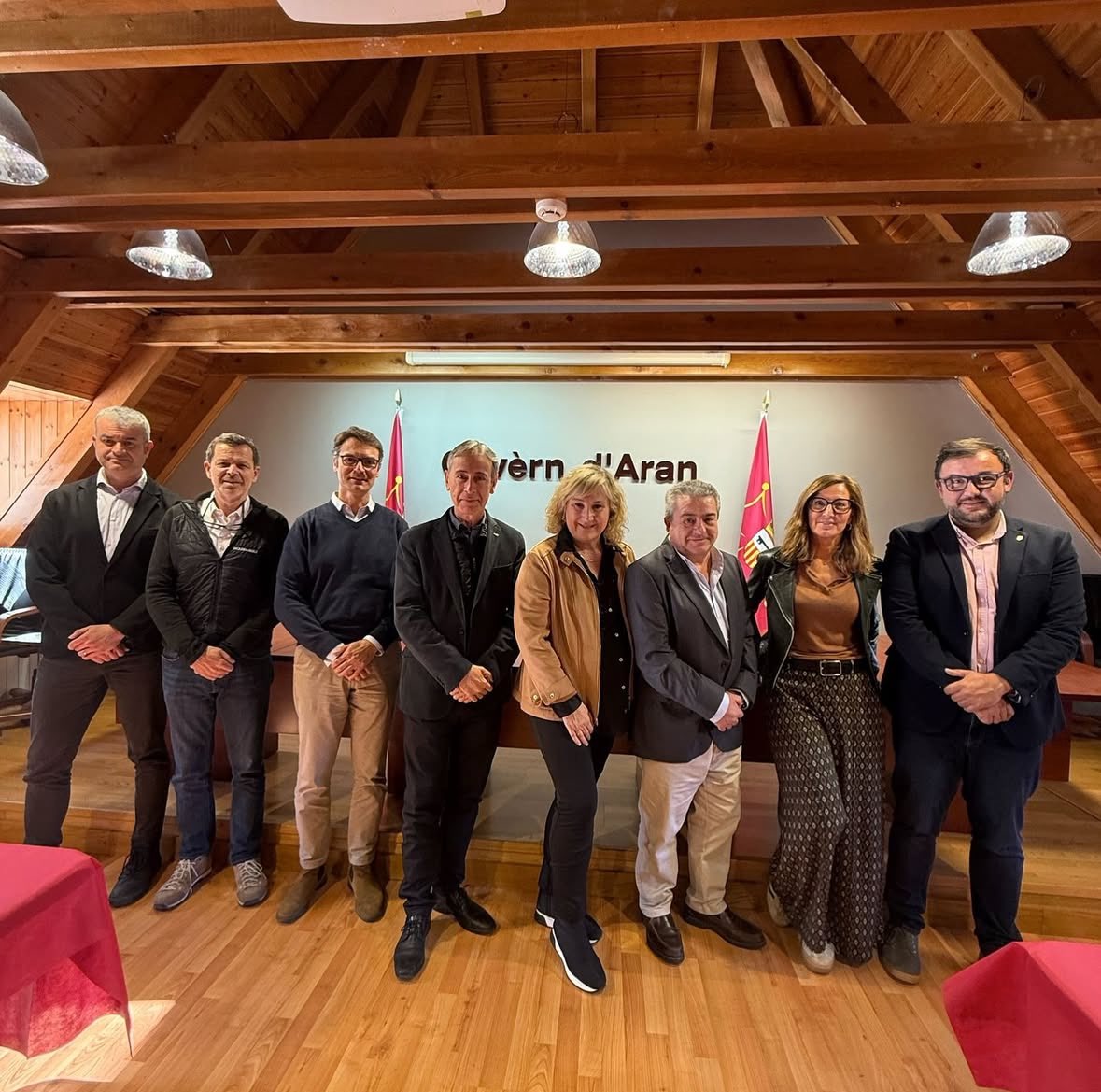 Auem rebut a Cristina Lagé, Directora Generau de Torisme de Catalonha, entà conéisher era realitat deth Pirenèu e dera Val d’Aran. Trebalham entà melhorar eth torisme de nhèu e arténher ua destinacion de referéncia internacionau. ❄️🌍✨ #visitvaldaran #turismedeneu