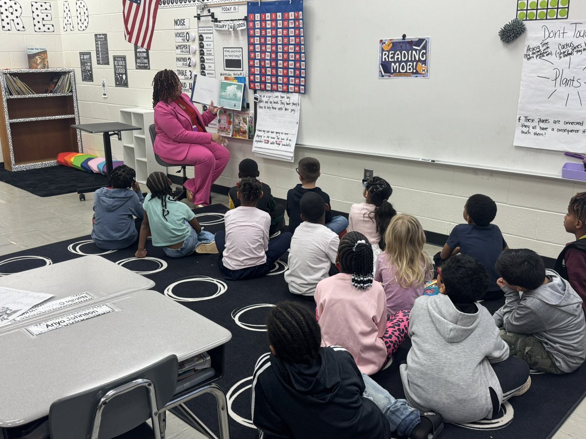 I spent some time today doing what I love the most…reading aloud! Thank you <a href="/WES_HCS/">WES_HCS</a> for allowing me to read to your amazing students! #readingmob 
#HenryReads <a href="/KeshaMuhammad3/">Kesha Muhammad</a> <a href="/ELA_HCS/">ELA_HCS</a> <a href="/AkbarEducates/">Dr. Akbar</a>
