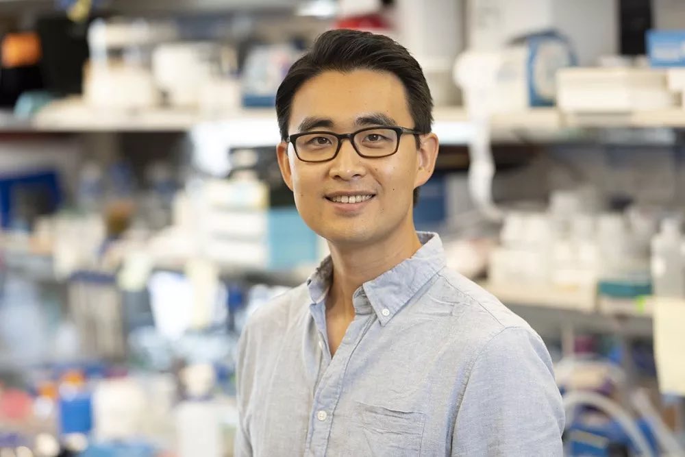 Karuna Ganesh (@karunamdphd) on Twitter photo Some great news: incredibly proud of our Medical Oncology Fellow Jaeyop Lee MD, PhD comentored by David Scheinberg, who just received the NoA for an NCI K99/R00 award!!! Stay tuned for his groundbreaking work on CRC immunotherapy <a href="/KarunaGaneshLab/">Karuna Ganesh Lab</a> <a href="/MSK_DeptOfMed/">MSK Department of Medicine</a> <a href="/MSKCancerCenter/">Memorial Sloan Kettering Cancer Center</a> Some great news: incredibly proud of our Medical Oncology Fellow Jaeyop Lee MD, PhD comentored by David Scheinberg, who just received the NoA for an NCI K99/R00 award!!! Stay tuned for his groundbreaking work on CRC immunotherapy <a href="/KarunaGaneshLab/">Karuna Ganesh Lab</a> <a href="/MSK_DeptOfMed/">MSK Department of Medicine</a> <a href="/MSKCancerCenter/">Memorial Sloan Kettering Cancer Center</a>