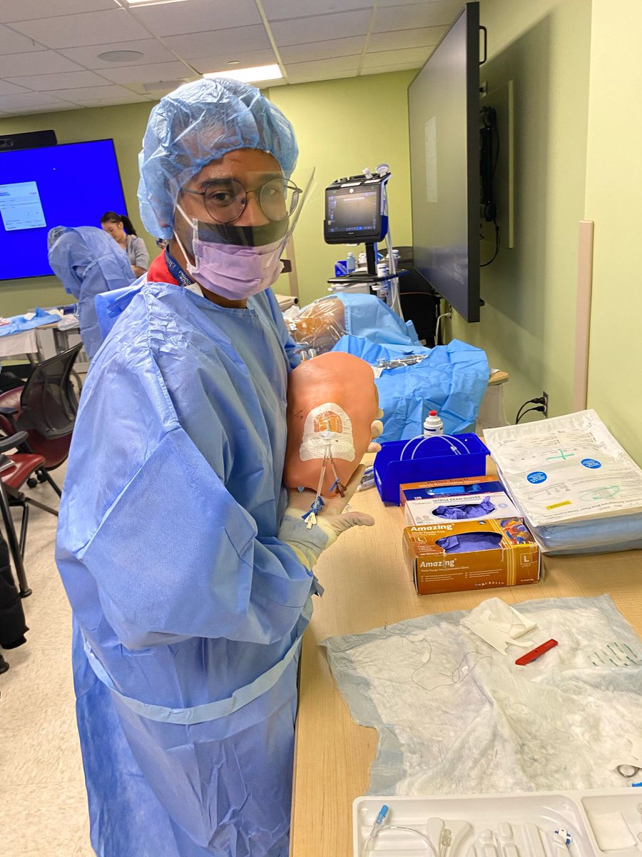 Mastering central line placement in our Sim Lab! 💉🩻 #MedEd