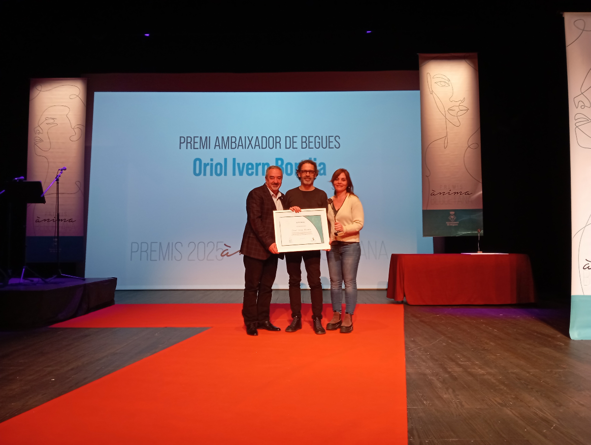 🏆 Premi Ànima Beguetana Ambaixador de #Begues a Oriol Ivern Bondia

➡️ Per haver-se fet un lloc de referència en l’àmbit gastronòmic de qualitat al capdavant del restaurant Hisop, tot consolidant, any a any, l’estrella Michelin aconseguida per primera vegada l’any 2010