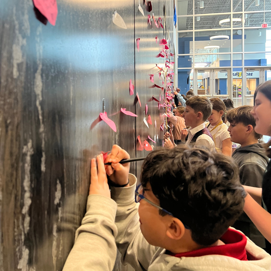 CarmelCougars's tweet photo. Today, Valentine's Day, we wrap up a week dedicated to honoring our parents through prayer. We cherish their love, care and Godly example. John 15:13 β€οΈπ #ccses #ccsms #ccshs #ccsvalues-partneredwithfamilies @ccs_hs_1993 https://t.co/3ZQPmCfBIf