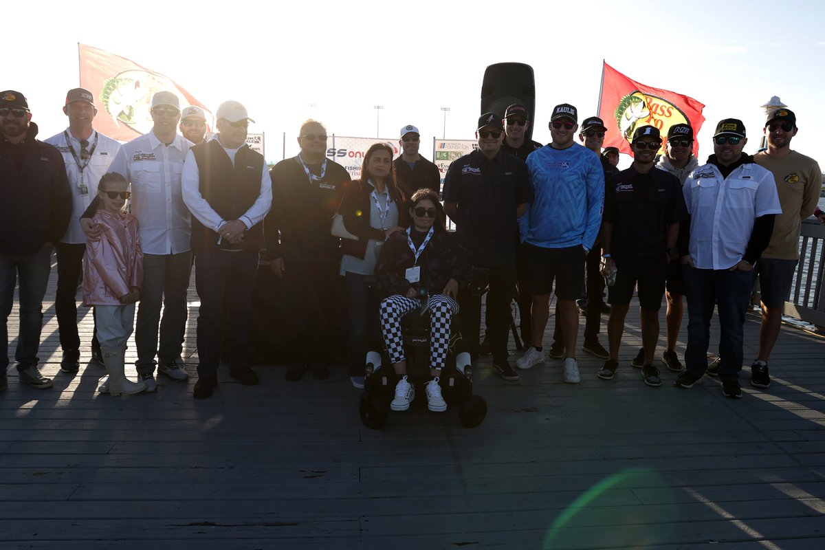 BuonicontiFund's tweet image. We had a great day on the infield lake with Darrell Gwynn and the #DarrellGwynnChapter of the #BuonicontiFund for this year's installment of #HotRodsandReels.
We had a great bunch of drivers and sponsors, all for a great cause