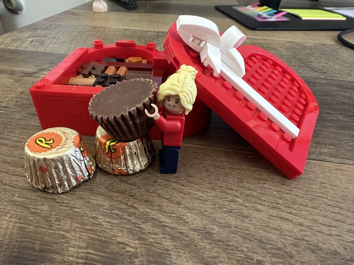 LegoForages's tweet photo. Nothing to see here. Just a #LittleBittySpecialist getting her #chocolate fix on #valentinesday 😂

#HappyValentinesDay #Lego #SendMoreChocolate https://t.co/463e8Ue9C0