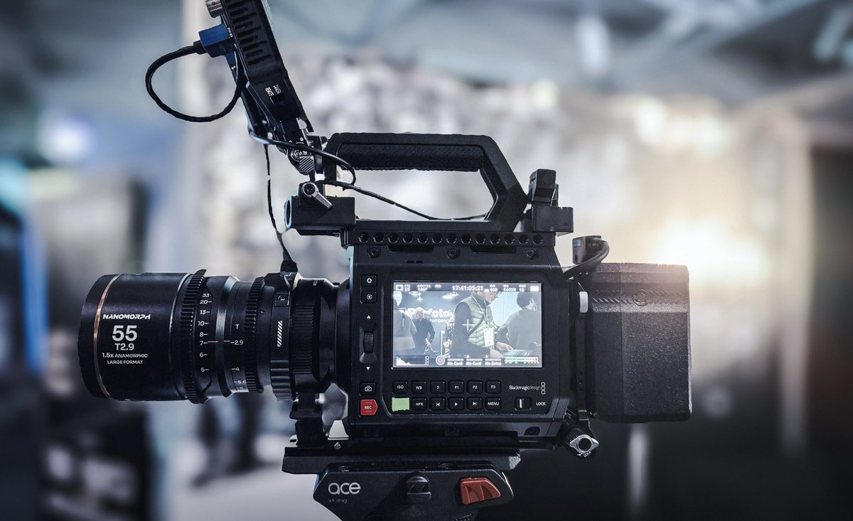 Obsessed with clean camera builds… almost there. 

#PYXIS6K ⁦<a href="/laowa_lens/">Laowa - Venus Optics</a>⁩ ⁦<a href="/Blackmagic_News/">Blackmagic Design</a>⁩