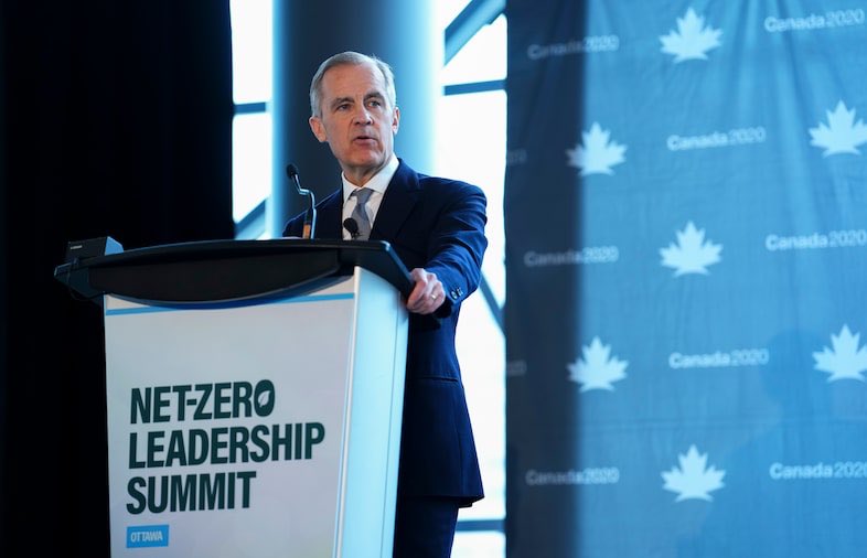 Colin MacDonald (@colinmacdo) on Twitter photo “He lives in a completely different world. He doesn’t buy groceries in tough neighbourhoods or take public transit,” Conservative House Leader Andrew Scheer told reporters.
Sounds like Andrew Scheer describing Pierre. He must think he’s unfit for leader. theglobeandmail.com/politics/artic… “He lives in a completely different world. He doesn’t buy groceries in tough neighbourhoods or take public transit,” Conservative House Leader Andrew Scheer told reporters.
Sounds like Andrew Scheer describing Pierre. He must think he’s unfit for leader. theglobeandmail.com/politics/artic…