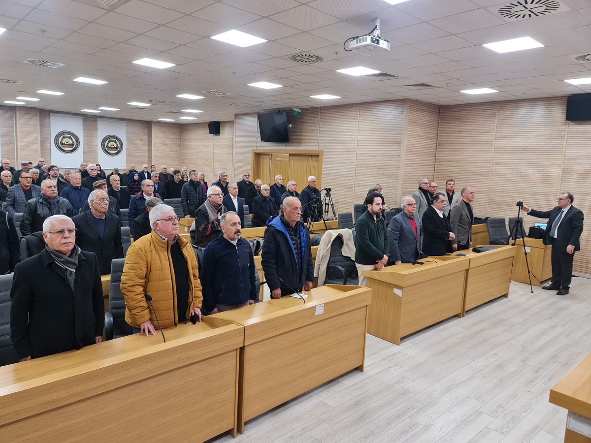 Konferansa 100 Saliya Tevgera Kurdî ya Şêx Seîd pêkhat.
Evro 14.02.2025 li Diyarbekirê ji aliyê Kovara Deng û Çarpel Medya Tv.yê konferansek bi boneya 100 saliya serhildana kurd ya 1925’an hate sazkirin.