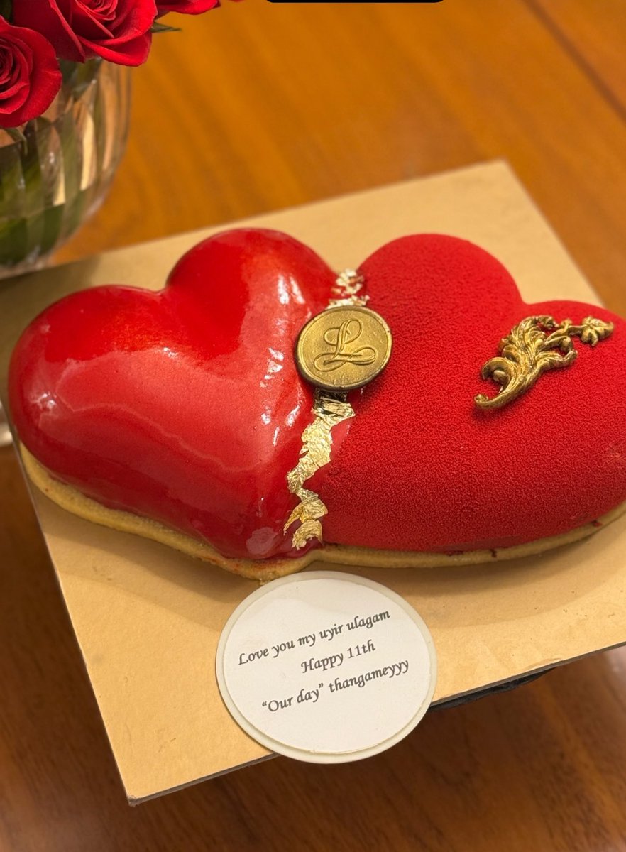 NayantharaU's tweet photo. Happy Valentines 💘 Day #WikkiNayan ❤️ https://t.co/lmMOMW2trL
