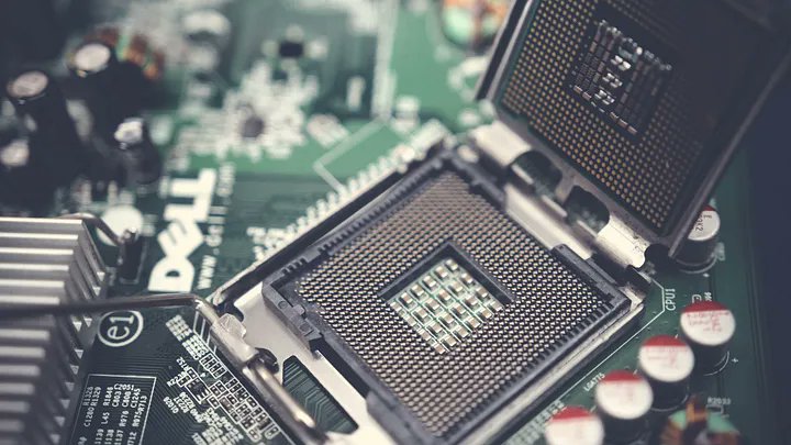 CompuDevices's tweet photo. Planning an upgrade? Understanding processor types is key! Don’t make the wrong choice—read our blog and find out which processor fits your needs best!

👉 : https://t.co/bybROGxAYa

#Processors #CPU #Intel #AMD #ProcessorsTypes #ComputerProcessors #CompuDevices #ProcessorGuide https://t.co/TeTEowjBXv