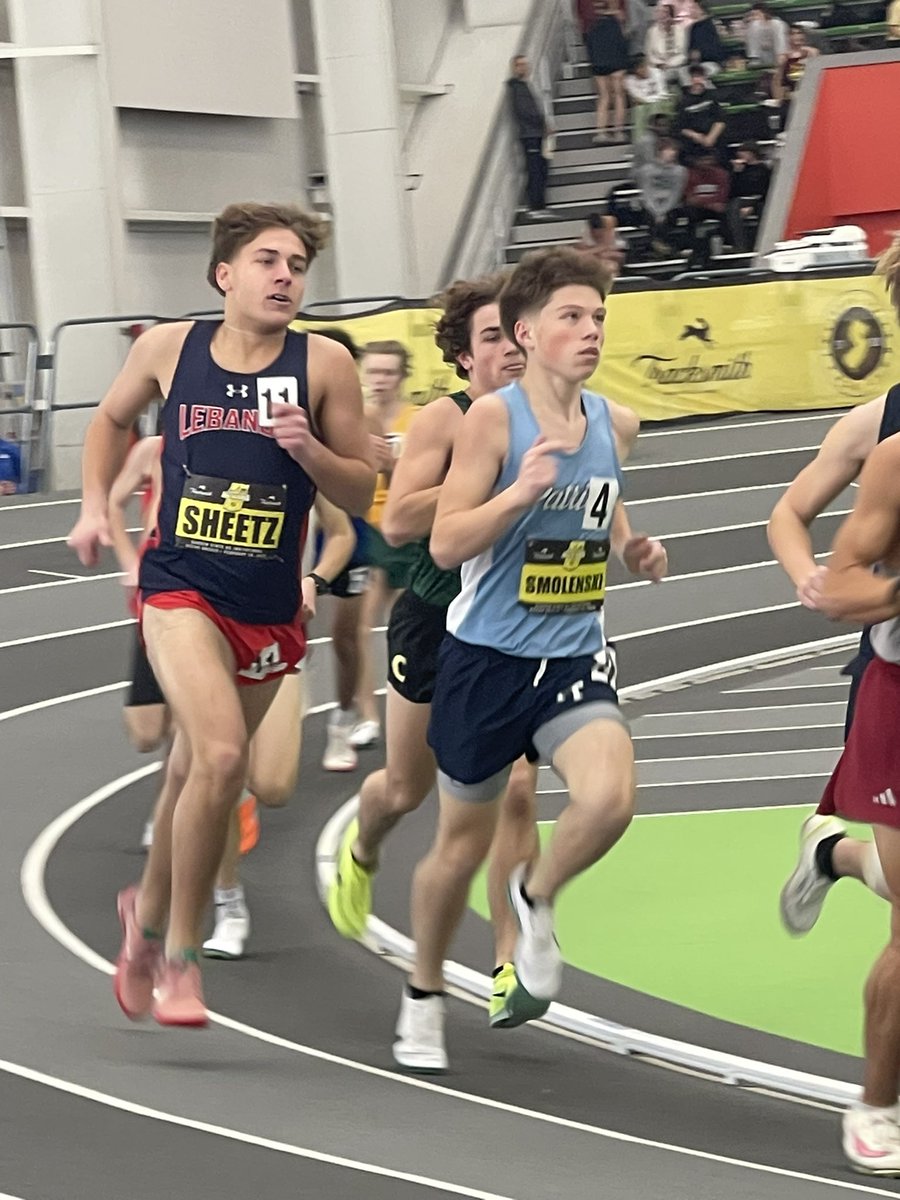 Gavin Sheetz wraps up his Indoor Track Season with a person best 4:34.03 1600m run.