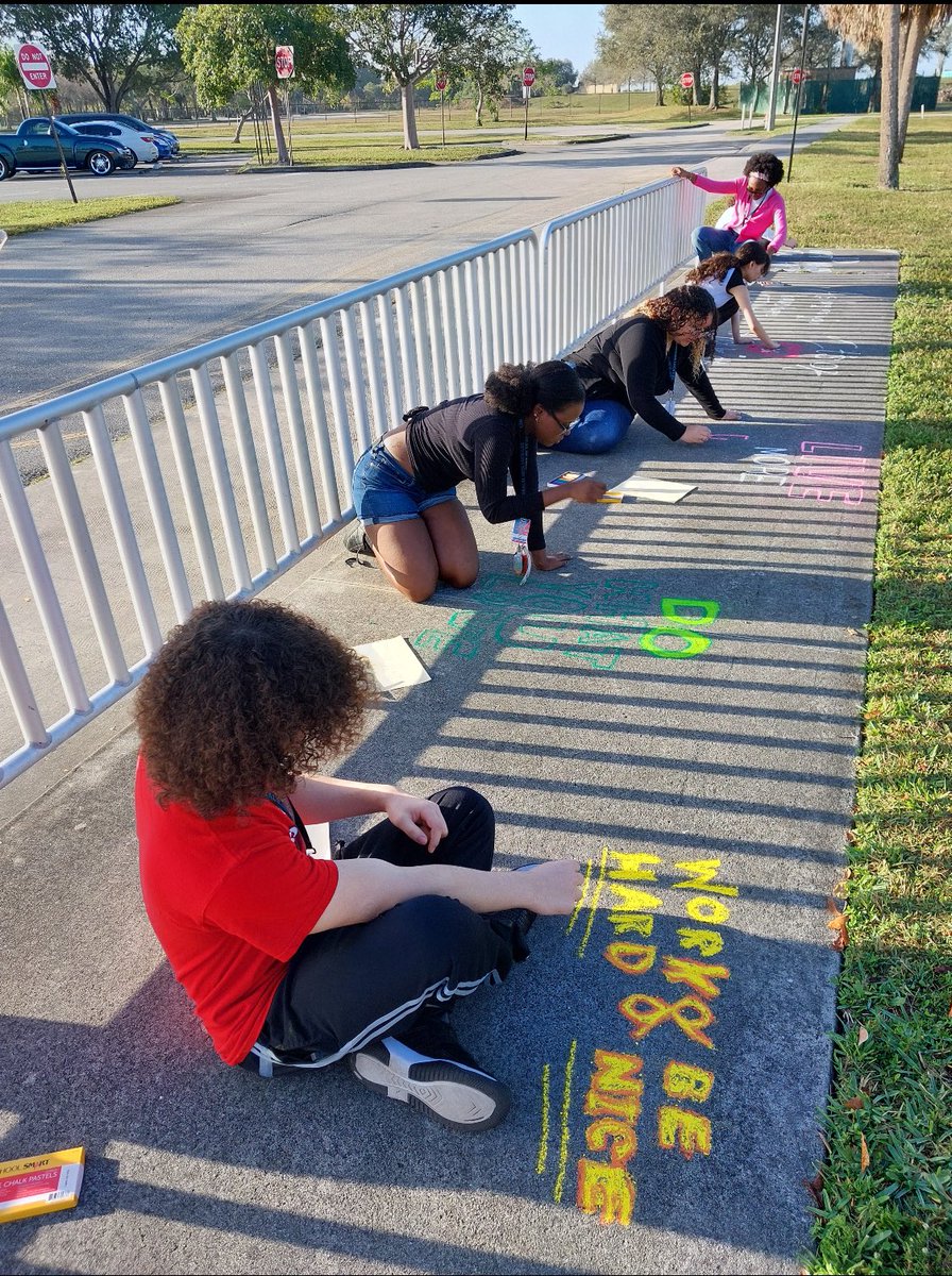 Monifa  Nealy tweet media