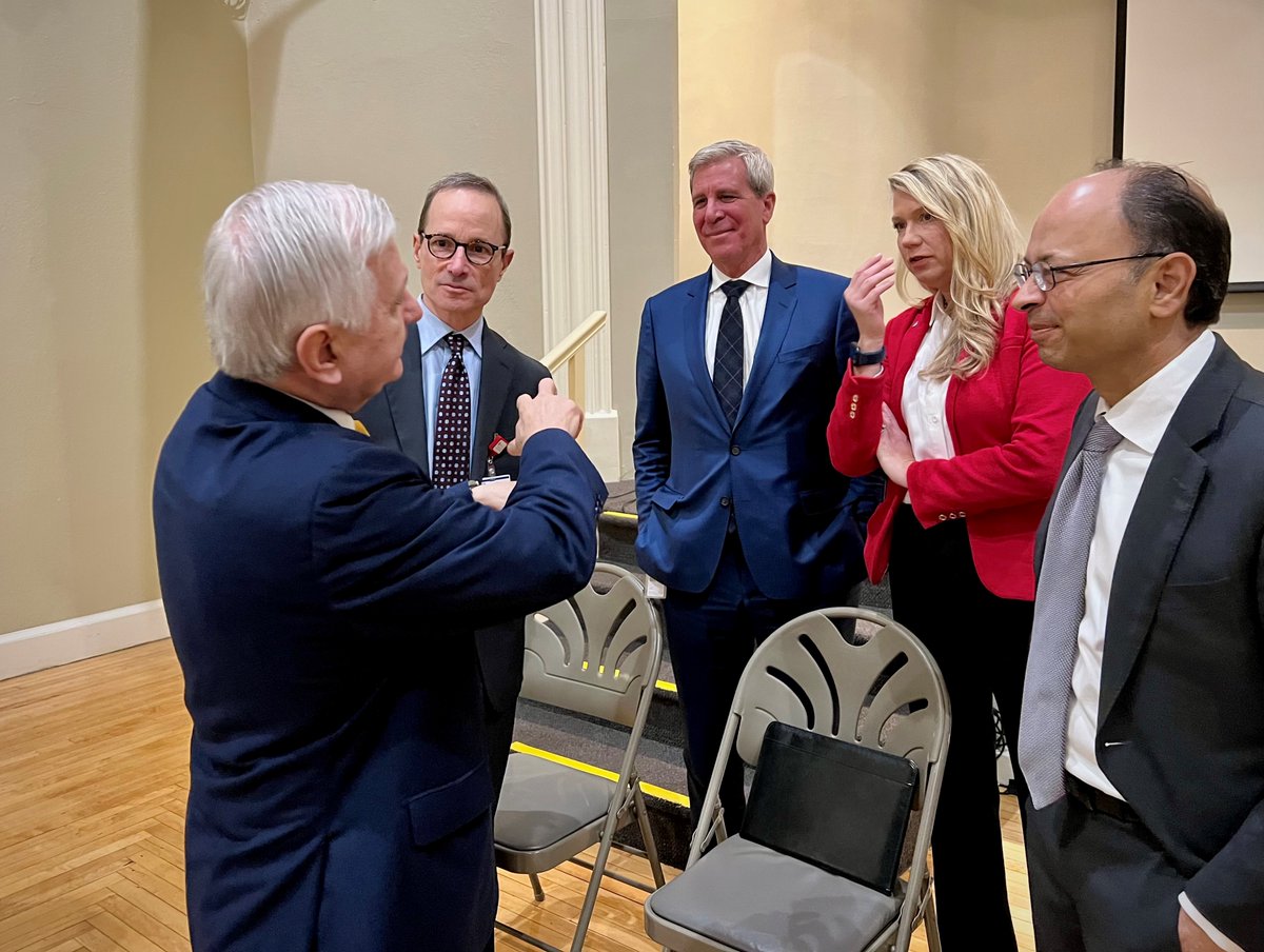 NIH-funded research has proven track record of fueling economic growth &amp; discovery. Joined RI health care leaders to push back against Trump Admin’s proposed NIH cuts that would put jobs at risk, harm the economy, and needlessly delay breakthroughs &amp; new life-saving treatments.