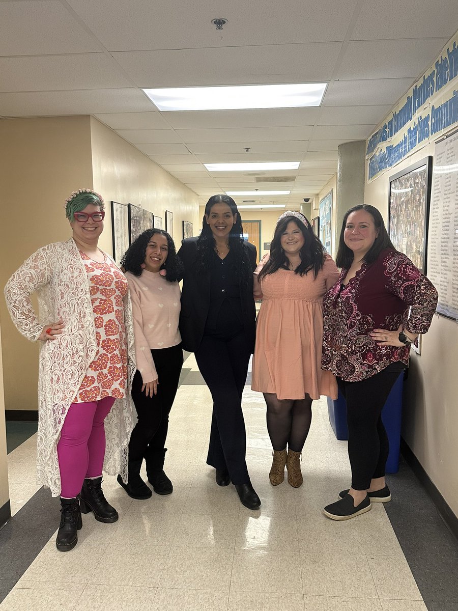 Happy Valentine’s Day from the Science team! 🤍 @SciPrincessD <a href="/TeacherFlanagan/">Lea Flanagan</a> <a href="/mrsalichin/">Nadine Ali Chin</a>
