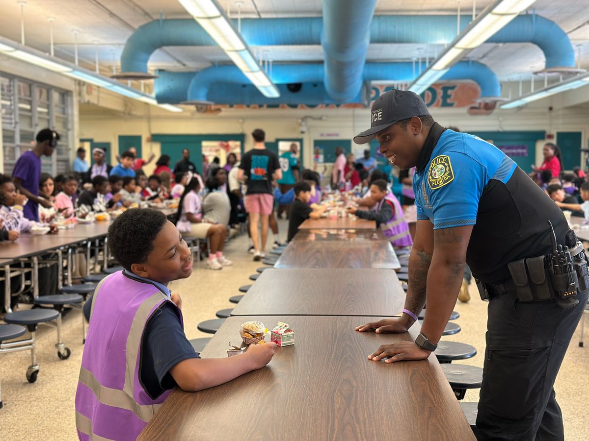 Miami-Dade Schools tweet media