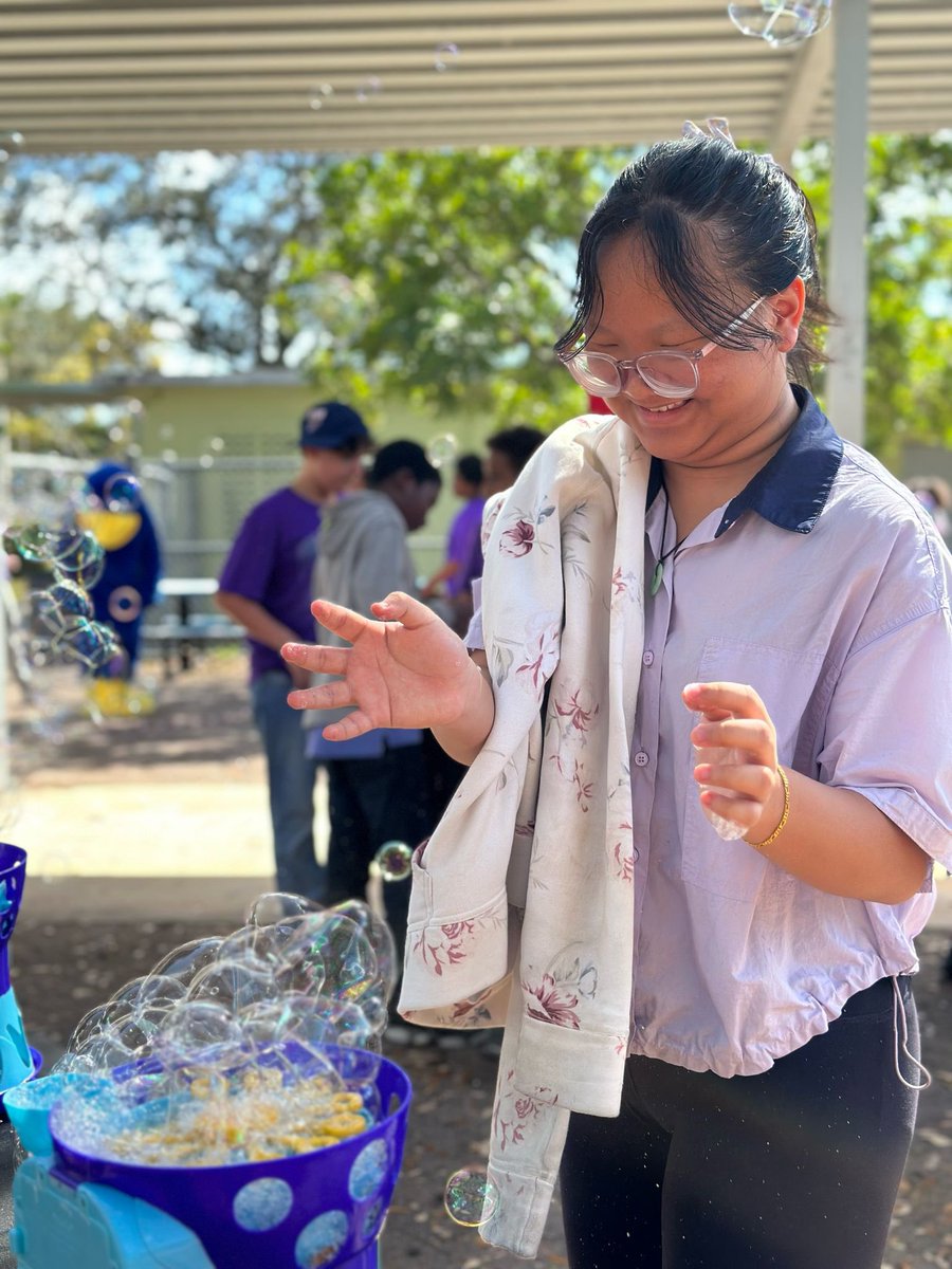 Miami-Dade Schools (@mdcps) on Twitter photo Today, we celebrated #NoOneEatsAloneDay at <a href="/MDCPS/">Miami-Dade Schools</a>! Students came together to spread kindness, include others, and make sure no one sat alone. A simple invite or conversation made a big difference. Let’s keep the spirit of inclusion alive every day! Today, we celebrated #NoOneEatsAloneDay at <a href="/MDCPS/">Miami-Dade Schools</a>! Students came together to spread kindness, include others, and make sure no one sat alone. A simple invite or conversation made a big difference. Let’s keep the spirit of inclusion alive every day!