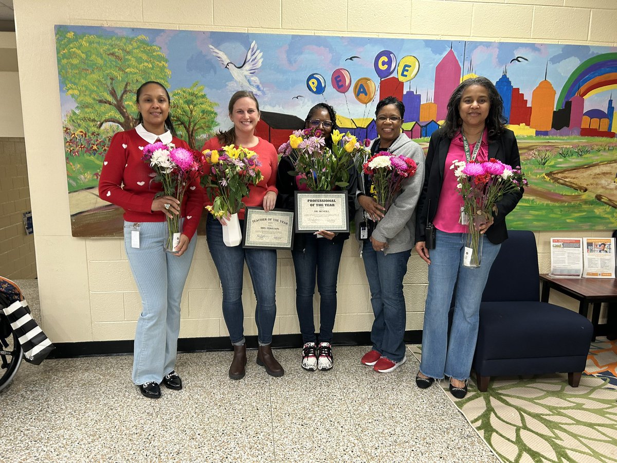Kine' Geathers (@kgeducator8) on Twitter photo Congratulations to our TOTY/POTY nominees and winners. <a href="/FergusonSTEM/">Kelsey Ferguson</a> (TOTY) <a href="/MetiTell/">METI Seaborn Lee - Dr. Selena McNeill</a> (POTY) will represent <a href="/SeabornLeeES/">SeabornLeeElementary</a> well. <a href="/AlchemistofEDU/">Samantha Atchison</a> Congratulations to our TOTY/POTY nominees and winners. <a href="/FergusonSTEM/">Kelsey Ferguson</a> (TOTY) <a href="/MetiTell/">METI Seaborn Lee - Dr. Selena McNeill</a> (POTY) will represent <a href="/SeabornLeeES/">SeabornLeeElementary</a> well. <a href="/AlchemistofEDU/">Samantha Atchison</a>