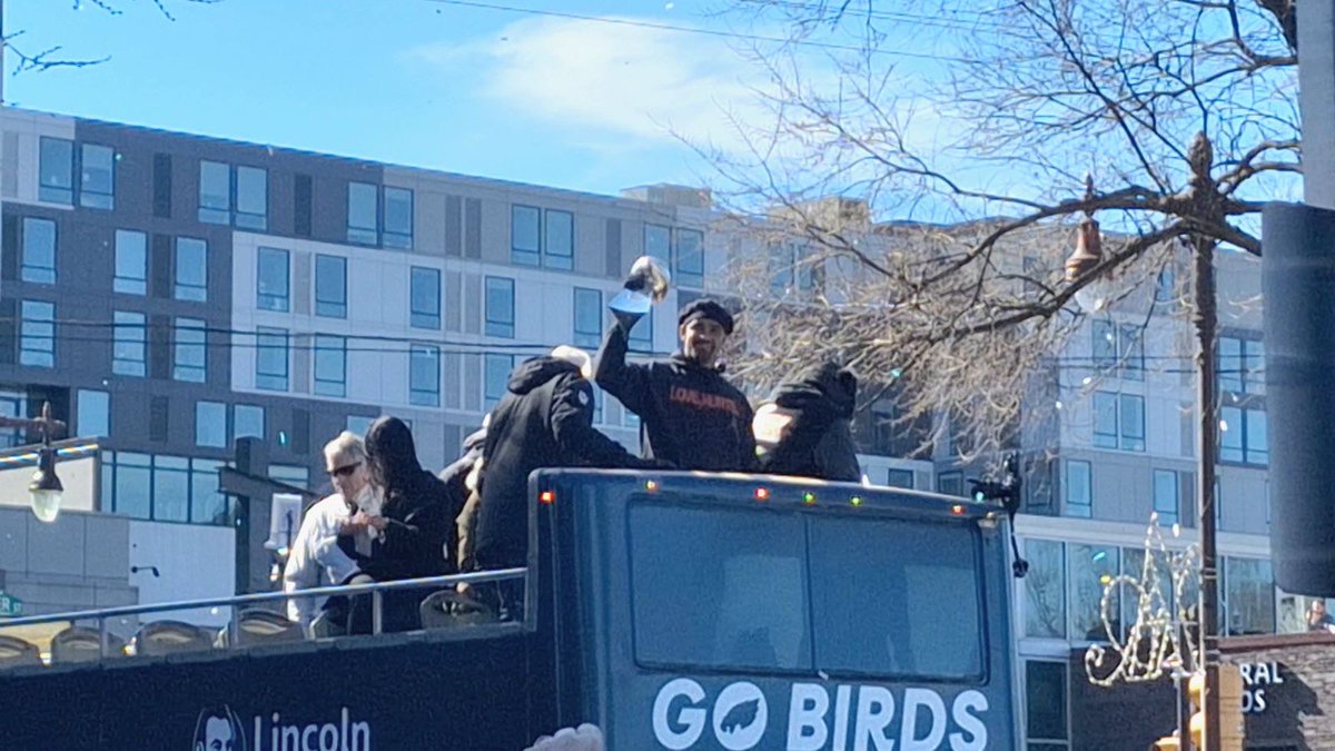 CeaseFirePA's tweet image. Philly, this is how we do it! Congratulations to the @Eagles, our partners to #EndGunViolence, on an incredible season and an epic Super Bowl win! #flyeaglesfly #superbowllix 💚🦅🖤
