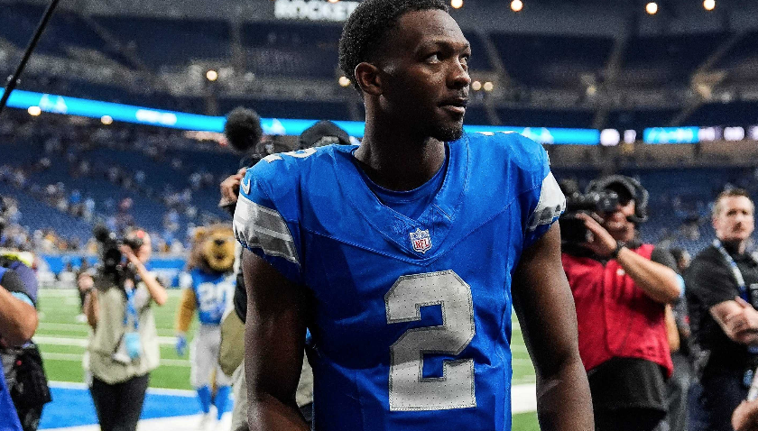 DetroitPodcast's tweet photo. Former Patriots Safety Would Choose Hendon Hooker Over Shedeur Sanders. Calls Backup "Hidden Gem" Jets Should Trade For 
--Learn more #NFL #DetroitLions 
https://t.co/dSWcGV4Ijv https://t.co/5dLO30LFYf