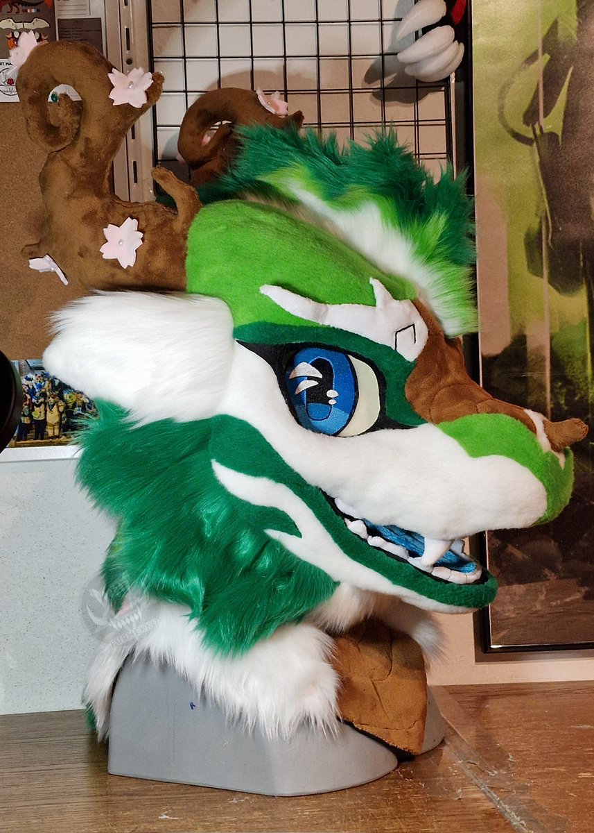And the last headwip of the Spring Dragon!
He has already been claimed

#fursuit #spring #dragon #furries #furryfandom #fursuithead #fursuitwip #furnekko #furryoninstagram
#fursuitmaker
#fursuitmaking #fursuiting #fursuiters #furrydragon #fursona #furryartist