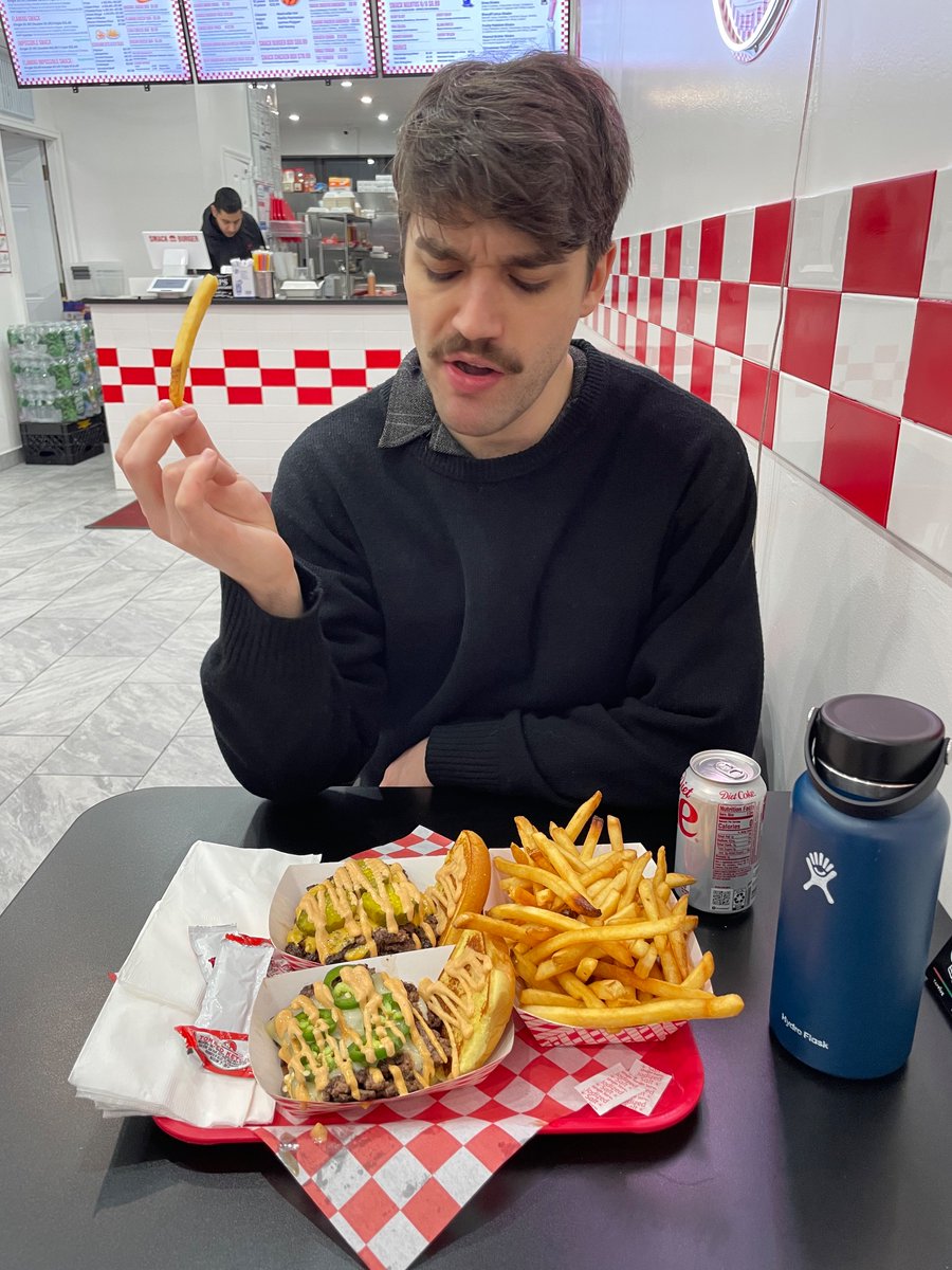 umami__papi's tweet image. That’s him, officer…that’s my lover!