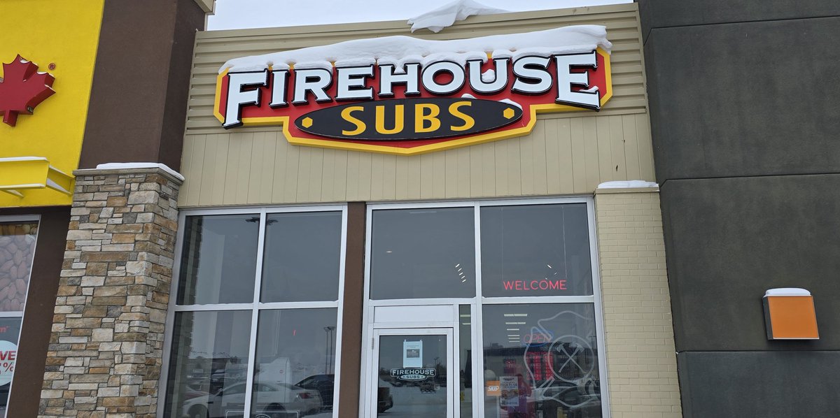 840CFCW's tweet image. We're at the grand opening of @FirehouseSubs in #Camrose, 6703 48 Ave! BOGO coupons for your next visit, enter to win free subs for a year, and come try their Firehouse Favs like the Brisket Hat Trick and Hook &amp;amp; Ladder! - @ScottMitchellFM