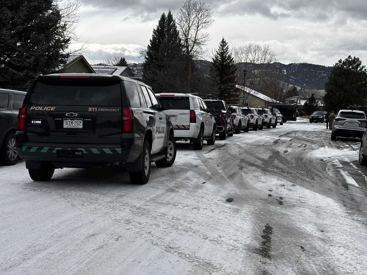 Amanda Gilbert (@agilbertreports) on Twitter photo 🚨 Multiple agencies, including SWAT, are trying to get people out of a home in Fort Collins. Neighbors are under shelter-in-place for safety.
Police say they got a call from a concerned family member around 9:00 a.m. Now, they say people inside are not cooperating. <a href="/9NEWS/">9NEWS Denver</a> 🚨 Multiple agencies, including SWAT, are trying to get people out of a home in Fort Collins. Neighbors are under shelter-in-place for safety.
Police say they got a call from a concerned family member around 9:00 a.m. Now, they say people inside are not cooperating. <a href="/9NEWS/">9NEWS Denver</a>