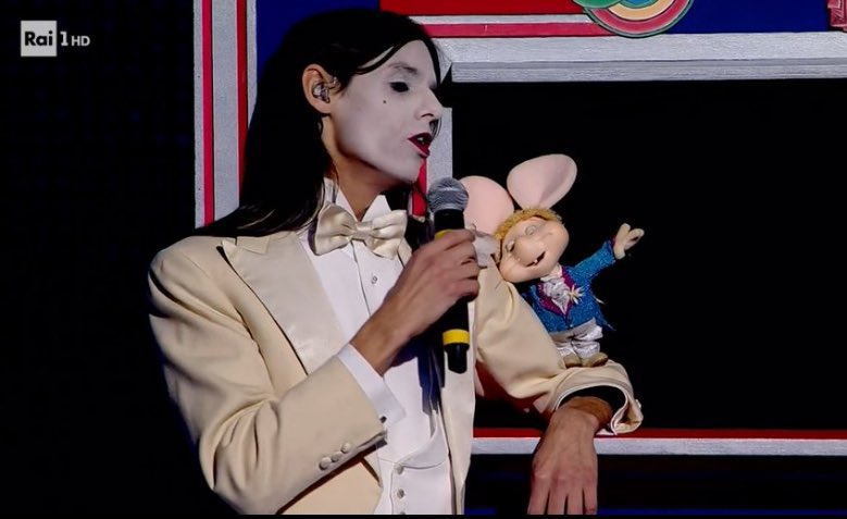 diilettae_'s tweet photo. questa è la cosa più artistica, stupenda, tenerissima, dolcissima e più bella di tutte  #Sanremo2025 https://t.co/MKZDjkjQrt