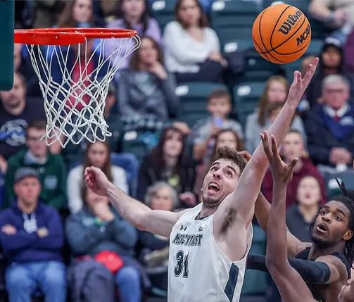 giantswfan's tweet photo. ๐บ๐Got MBKB PxP w/#JoeDeSantis today at 3:30 p.m. on @YESNetwork/@NESN+/@ESPNPlus: @StonehillMBB (#ToddBrogna, 12.7 ppg/6.3 rpg/43% 3pt) at @HurstMBBall (@jplanutis6, 15.3 ppg 3rd in NEC/39% 3pt) .. @NECHoops @CollegeInsider @mid_madness @midmajorball @announcerskeds https://t.co/MXESvs9X6g