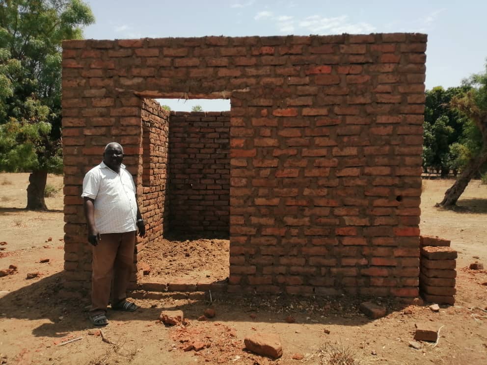 FrontierPartne1's tweet photo. Thanks to your generosity, Zahara now has a safe and secure home! Your support is making a real difference, providing shelter and hope for a brighter future. Click the link in our bio to keep changing lives!  #BuildingHope #ChangingLives https://t.co/oqb3J9qWNl