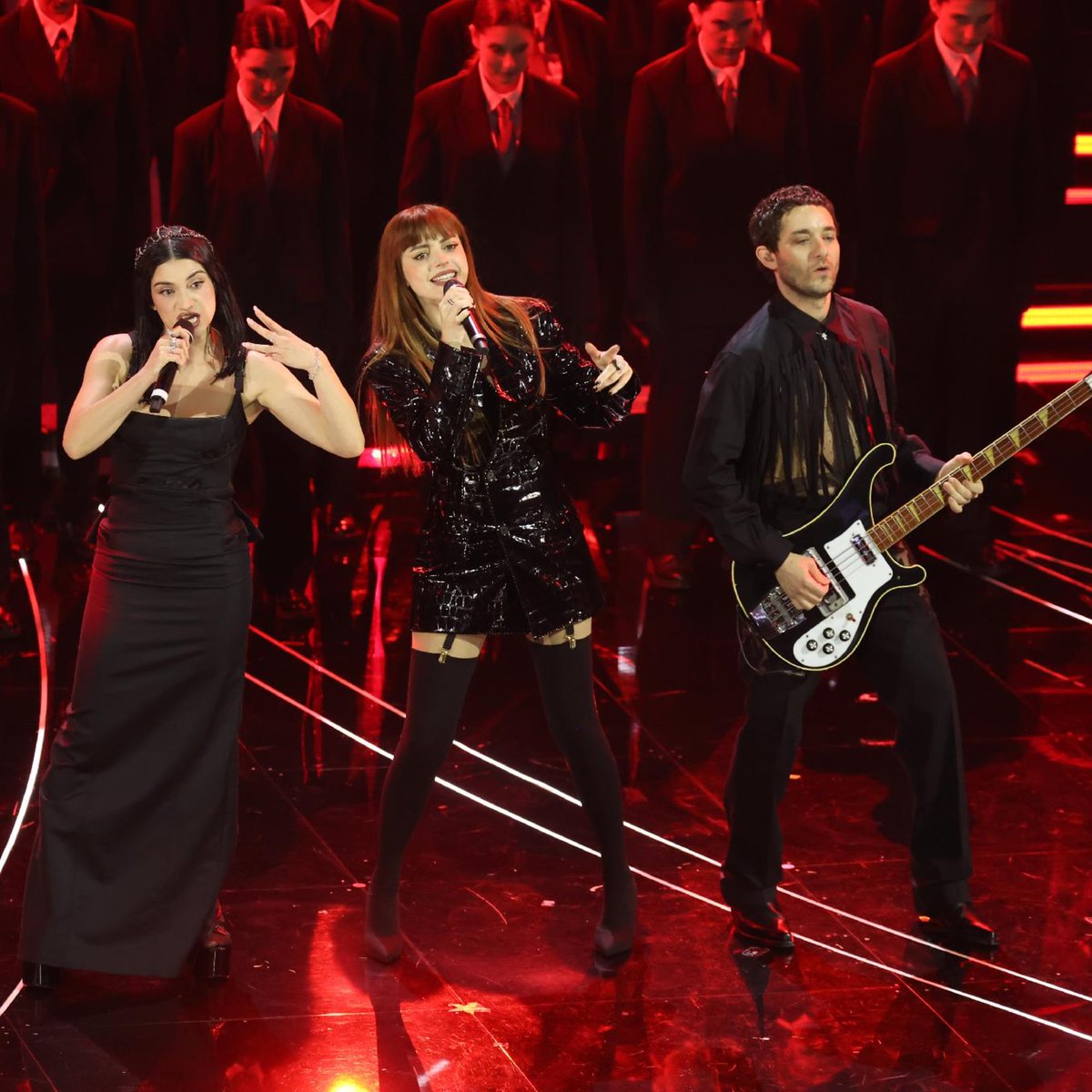 mangiatwittaama's tweet photo. Questa serata cover non sta coverando abbastanza

Forse anche colpa dell'anno scorso 🥲

#Sanremo2025 https://t.co/vxuBMMUiAs