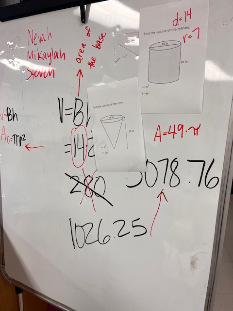 MrsCookMSMath's tweet image. I love that my students are gaining a deep understanding of the relationship between the volume of a cylinder compared to a cone! 🥰😎