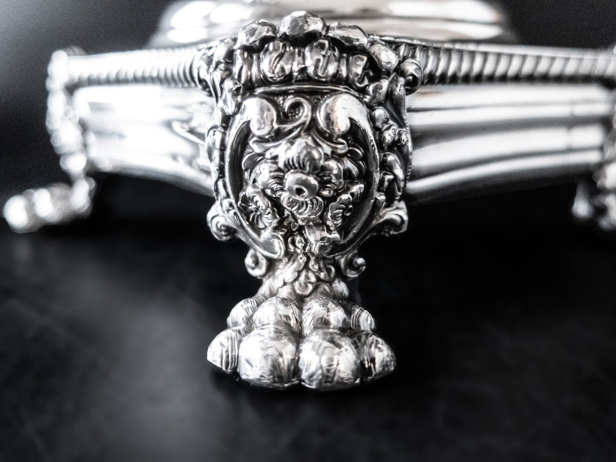 InventifDesigns's tweet image. Old Sheffield Plate Tea Coffee Urn With Coal Insert Neoclassical Samovar$799.00https://www.inventifdesigns.com/products/old-sheffield-plate-tea-coffee-urn-with-80084
#vintagedining #antiquedining