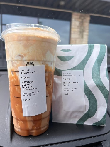 princessbeka22's tweet photo. I just received coffee from Pathetic Boy via Throne. Thank you! https://t.co/KYrhg8Ecs8 #Wishlist #Throne https://t.co/MzJfuffURc