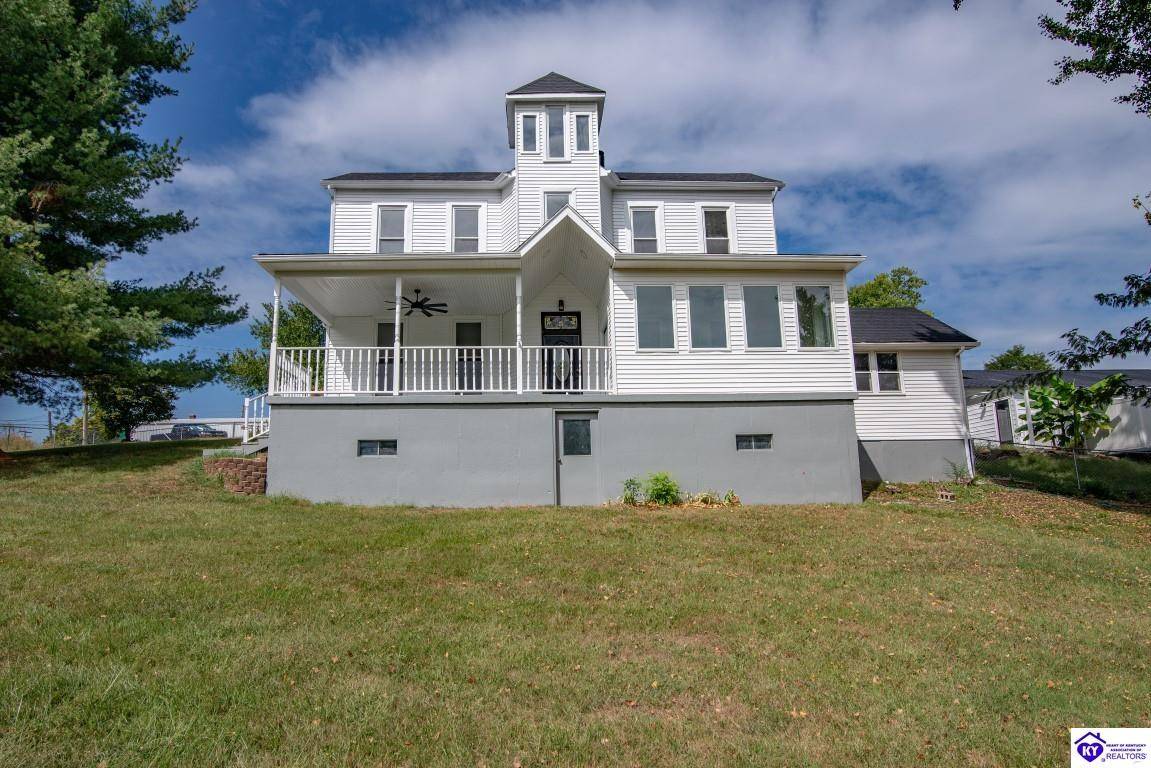 closing_ky's tweet photo. OFFER ACCEPTED: 🎉🎊🎎🥳
456 Main Street, Brandenburg, KY 40108 is now under contract.
See all the juicy details here: https://t.co/lDoe1RK9TD https://t.co/SIuMVVmFn0