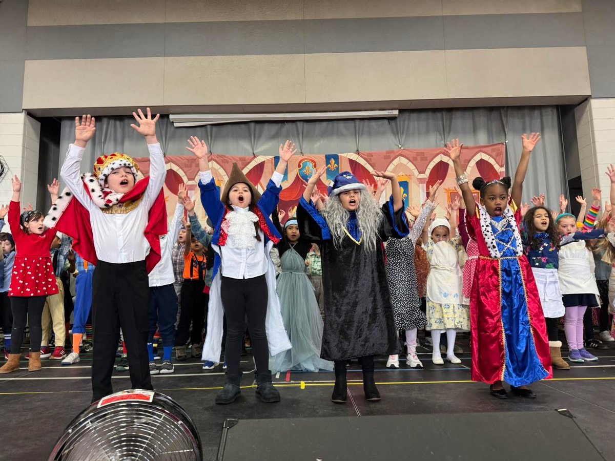 Happy Valentine’s Day to all!

On this day of love, MEF proudly admits that we love sponsoring grants like this! Another wonderful theatre week is in the books for our 2nd graders at CES, thanks to the incomparable Better Than Broadway Productions! 💓