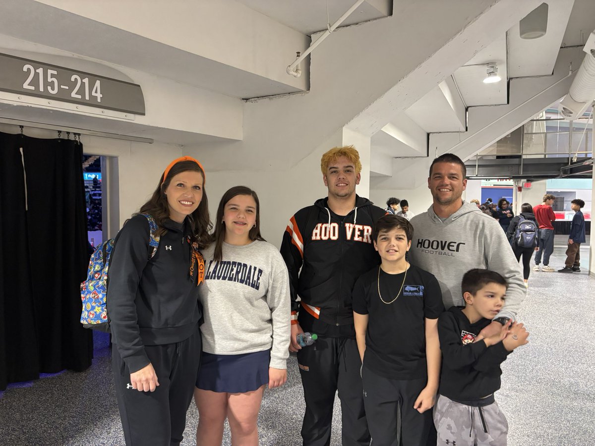 Heading to finals! <a href="/EnglishTrot/">Trot English</a> 
🏴‍☠️🟠⚫️