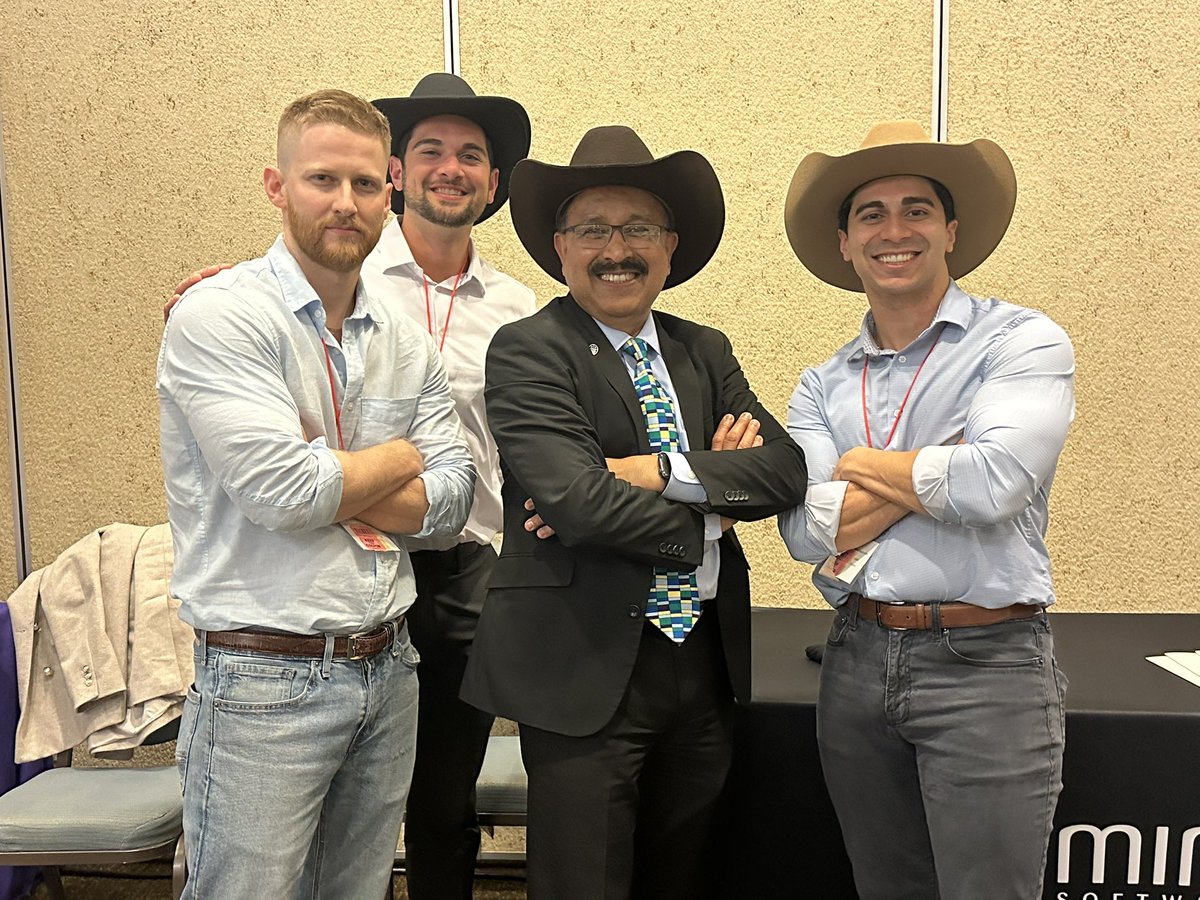 Baton Rogue Diaries:

“Indian with the Cowboys”

Don’t need to say any more

These are upcoming #MedPhys residents at the <a href="/swaapm/">SWAAPM</a> of <a href="/aapmHQ/">American Association of Physicists in Medicine</a> in <a href="/visitbatonrouge/">Visit Baton Rouge</a>