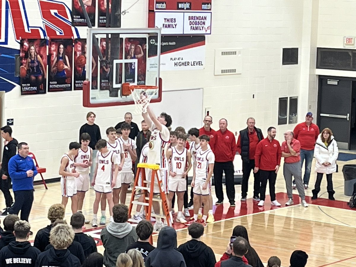 Elijah Vangsoulatda (@elijahvangsoul3) on Twitter photo Slinger(<a href="/SlingerHOOPSLtd/">Slinger HOOPS Ltd</a>) also clinched at least a share of the North Shore conference as well!
#wisbb #wiaabb
Sophomore Jack Kohnen(<a href="/kohnen_jack/">Jack Kohnen</a>) pictured here with the school record for points in a game with 40 on the clinching night!
<a href="/ColtonWilson23/">Colton Wilson</a> <a href="/WisBBYearbook/">Mark Miller</a> Slinger(<a href="/SlingerHOOPSLtd/">Slinger HOOPS Ltd</a>) also clinched at least a share of the North Shore conference as well!
#wisbb #wiaabb
Sophomore Jack Kohnen(<a href="/kohnen_jack/">Jack Kohnen</a>) pictured here with the school record for points in a game with 40 on the clinching night!
<a href="/ColtonWilson23/">Colton Wilson</a> <a href="/WisBBYearbook/">Mark Miller</a>