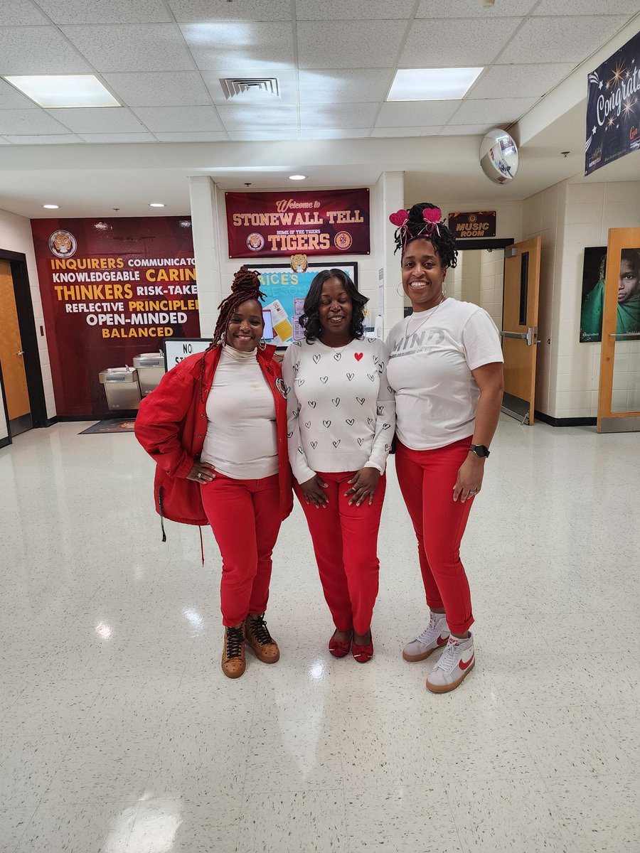 MTSS_Boyd's tweet image. Check out some highlights of our staff attire, showcasing their connection to our STELLAR week of Learning Love 2025! #LearningLove2025 #STELLARWeek

@NPorter17 @aplatimore @loves_education @MsKHooks1