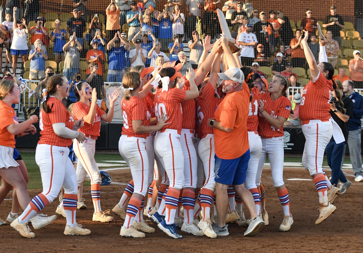 Kyle Parmley 🥎 tweet media