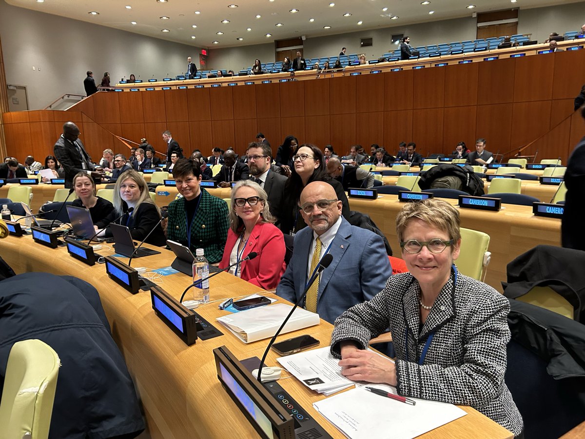 Parl Diplomacy (@parldiplomacy) on Twitter photo Speaker of the Senate <a href="/SenGagne/">Raymonde Gagnรฉ, C.M., O.M.</a> spent the day with #UIPUโs delegation to the <a href="/IPUparliament/">IPUparliament</a> Annual Parliamentary Hearings in New York #PH25. The delegates participated in discussions surrounding national accountability for #SDGs Speaker of the Senate <a href="/SenGagne/">Raymonde Gagnรฉ, C.M., O.M.</a> spent the day with #UIPUโs delegation to the <a href="/IPUparliament/">IPUparliament</a> Annual Parliamentary Hearings in New York #PH25. The delegates participated in discussions surrounding national accountability for #SDGs