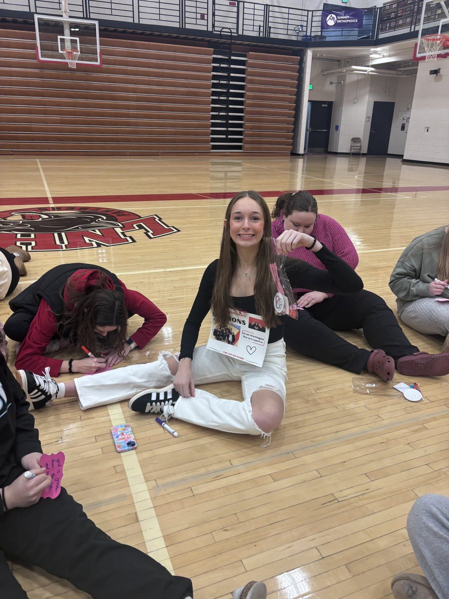 tkryan28's tweet image. LN Campus Faith Club is making a difference together!  via @ thrivent.cotribute.co/stories/159815
#thriventactionteams