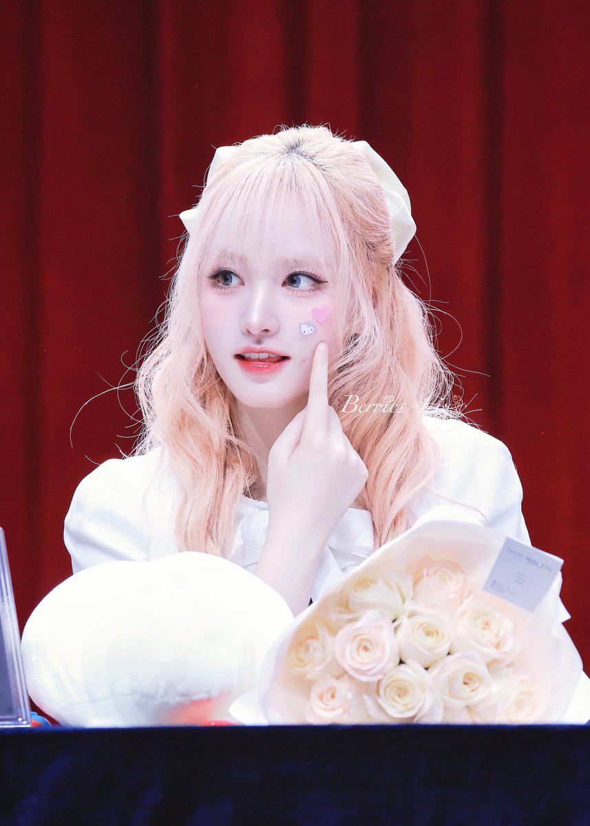 Berries_Liz1121's tweet photo. 🫐250214
📝WM

 #리즈 #아이브 #LIZ #IVE #アイヴ #リズ https://t.co/P1X36oABHw