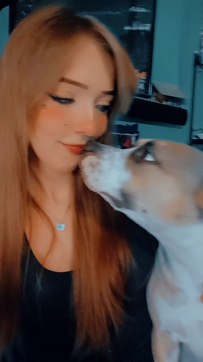 Happy valentines day from my girl and me @xRYANxREESx