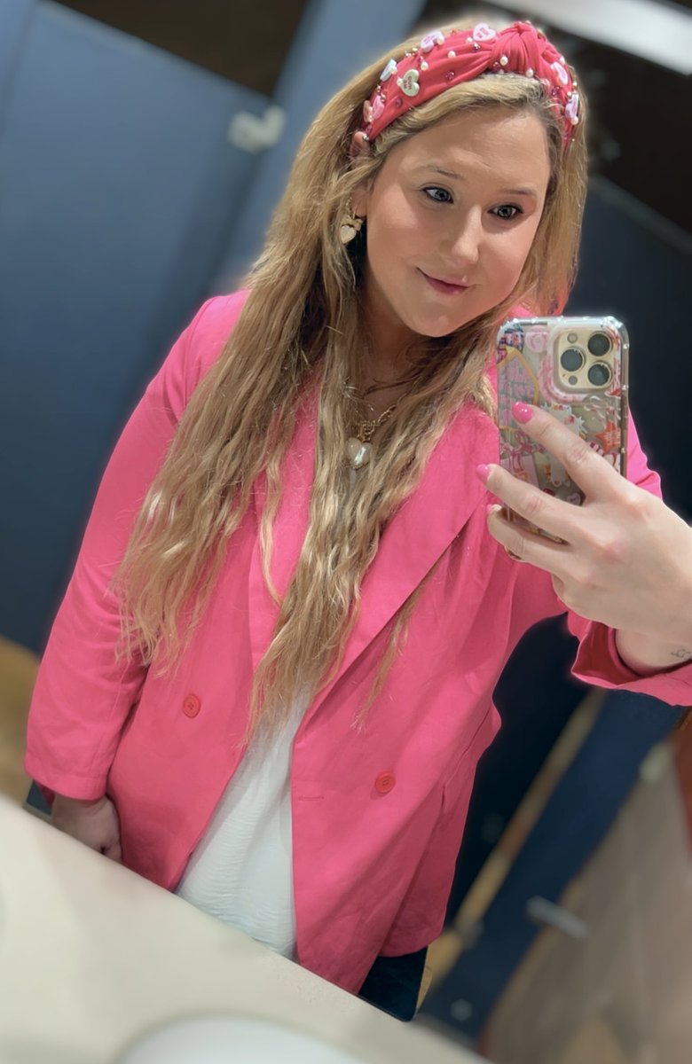 Lindsay Michelle 🌻 (@lindsayvx3) on Twitter photo HAPPY VALENTINE’S DAY! ❤️🌶️💋<a href="/Chilis/">Chili's Grill & Bar</a> <a href="/wherry_lisa/">Lisa Wherry</a> <a href="/JBarraza6/">Julie Barraza</a> <a href="/kdhochman/">Kevin Hochman</a> #wherrea #chilislove #ValentinesDay HAPPY VALENTINE’S DAY! ❤️🌶️💋<a href="/Chilis/">Chili's Grill & Bar</a> <a href="/wherry_lisa/">Lisa Wherry</a> <a href="/JBarraza6/">Julie Barraza</a> <a href="/kdhochman/">Kevin Hochman</a> #wherrea #chilislove #ValentinesDay
