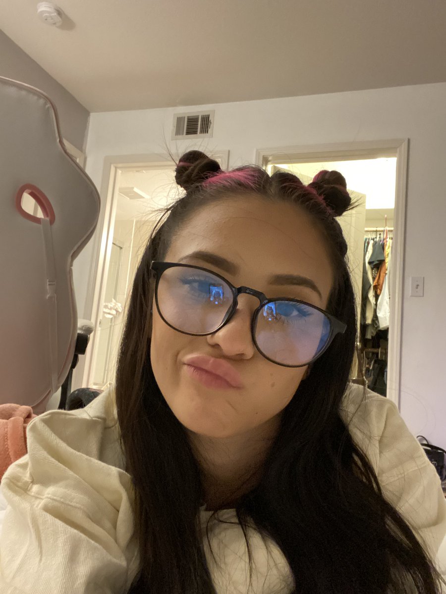 Hannah (@hannah8358) on Twitter photo 