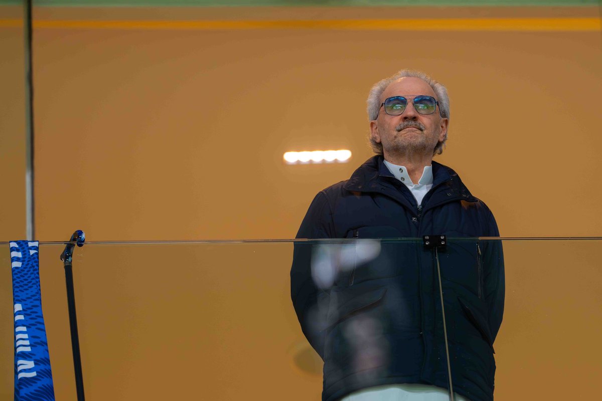 الامير الوليد بن طلال خلال حضورة مباراة 

#الهلال_الرياض 📷