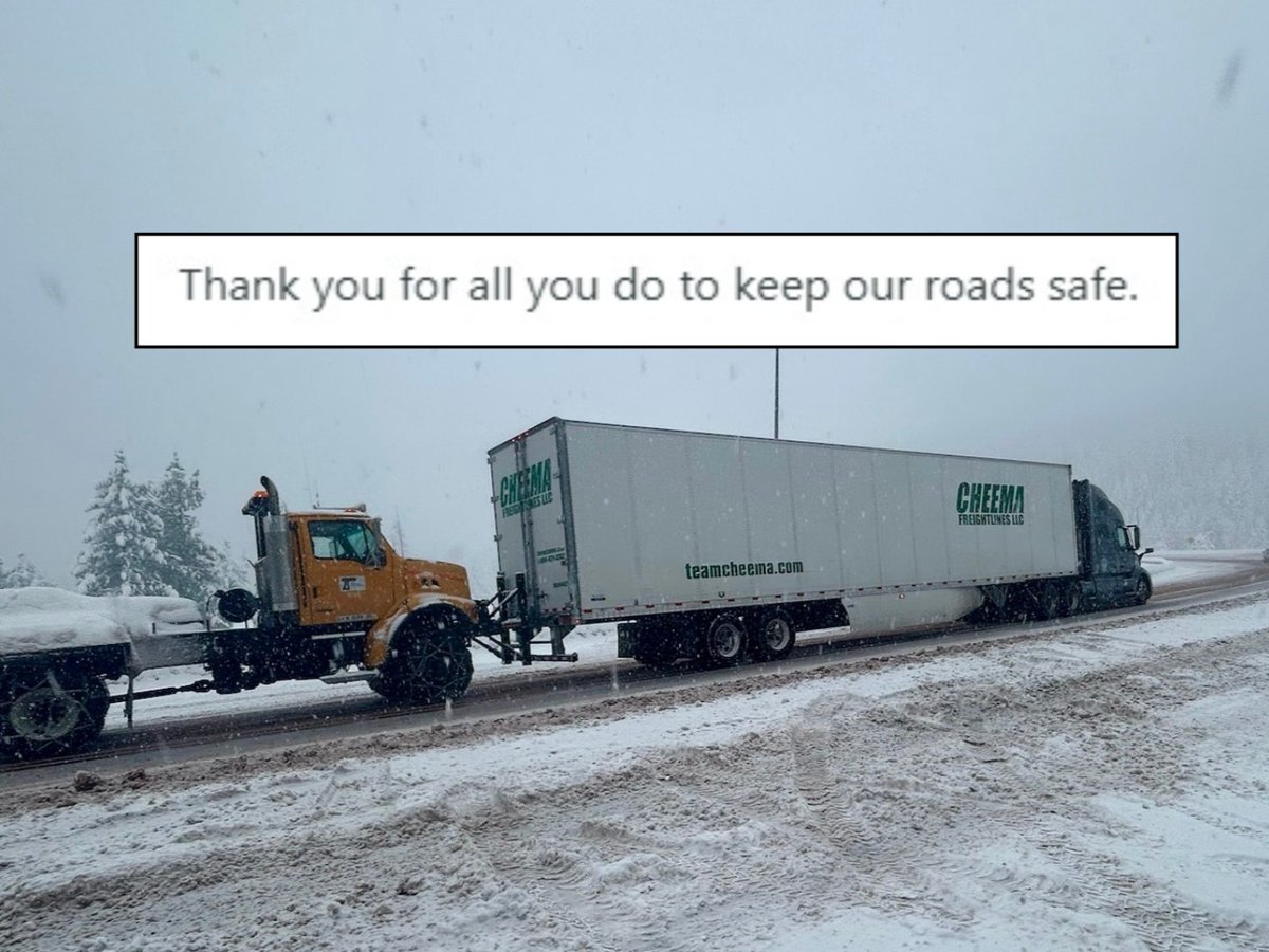 OregonDOT's tweet image. Thank you for showing our crews some love this past week 💗 They've been working long days in tough conditions around the state. We (behind the computer here) love when we get to show them that people really appreciate what they do. Happy Valentine's Day! 💘