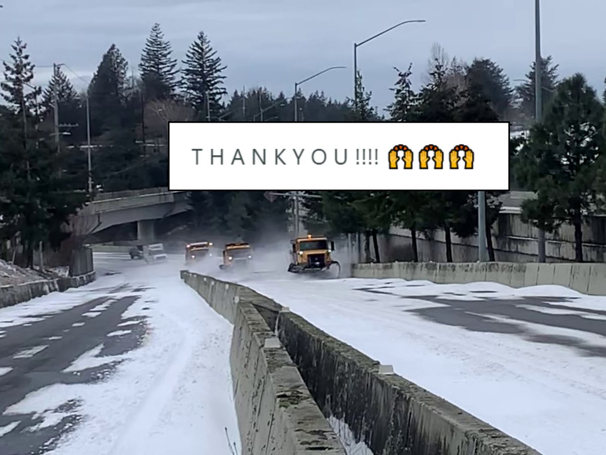 OregonDOT's tweet image. Thank you for showing our crews some love this past week 💗 They've been working long days in tough conditions around the state. We (behind the computer here) love when we get to show them that people really appreciate what they do. Happy Valentine's Day! 💘