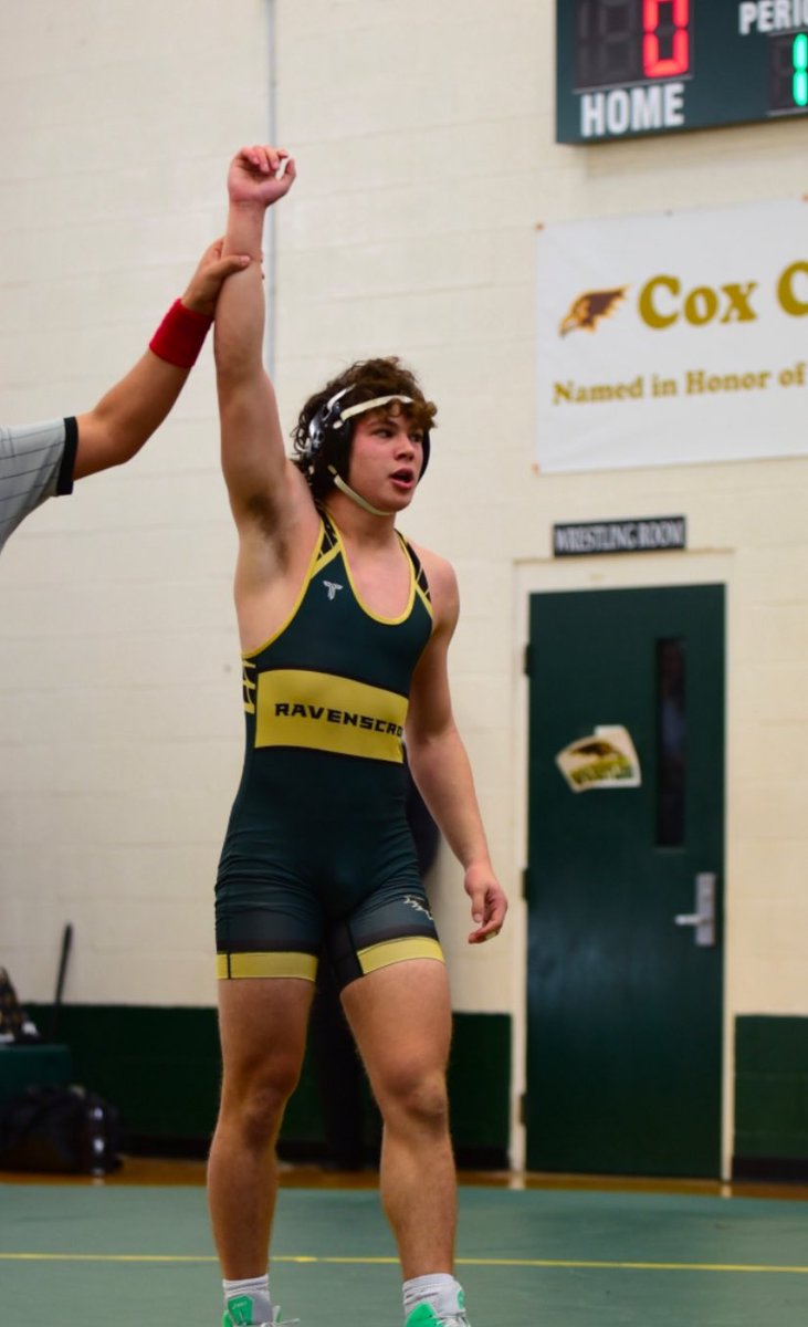 Robert Barkalov suffers his second loss and is bounced from the 157 bracket by Country Day opponent.  

Thanks for a great junior season, Robert!